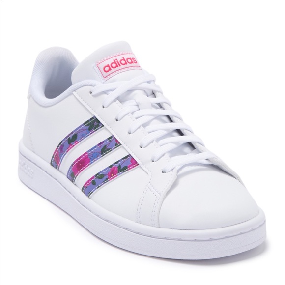 adidas Shoes - Addias  sneakers 👟